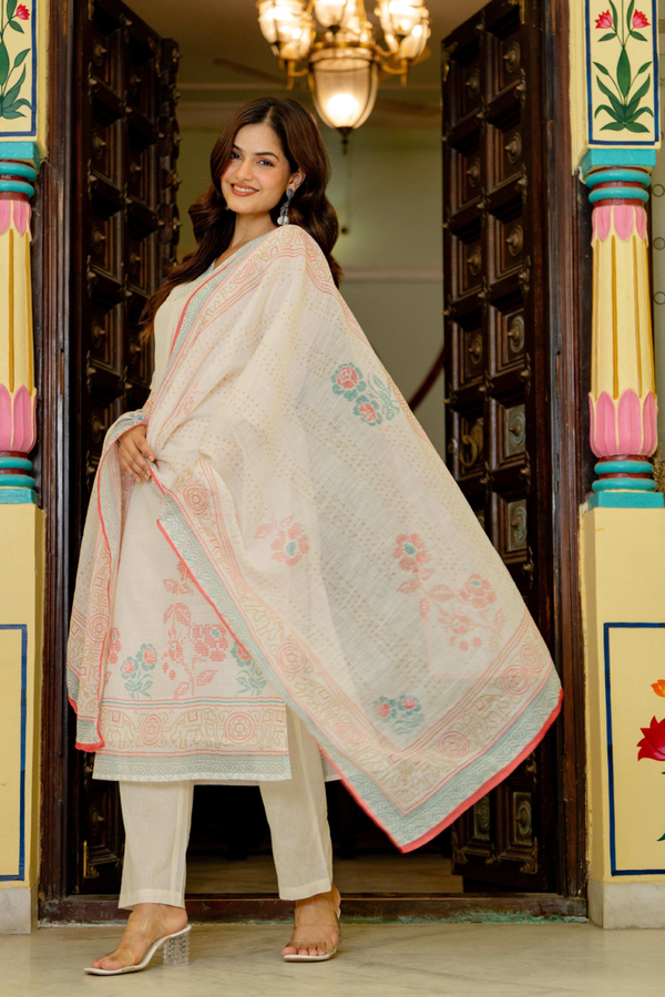 Noor - Ivory Floral Printed Kurta Pant Set with Dupatta